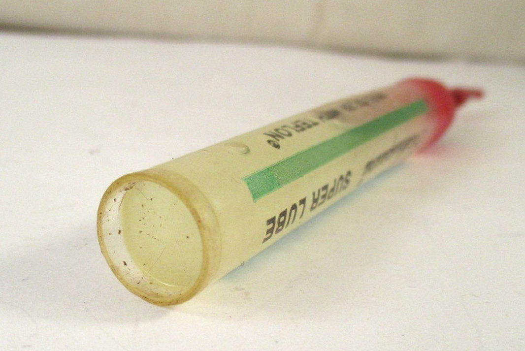 Vintage SHAKESPEARE SUPER LUB REEL OILER WITH TEFLON CELLULOID TUBE MOSTLY FULL