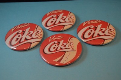 Lot of 4 ''VANILLA COKE'' BUTTONS dead sodas IMPERFECT Free shipping PINBACK drink