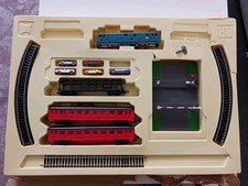Jouef P1402 Clockwork Train Set Vintage Boxed  Key Cars Track Incomplete - Works