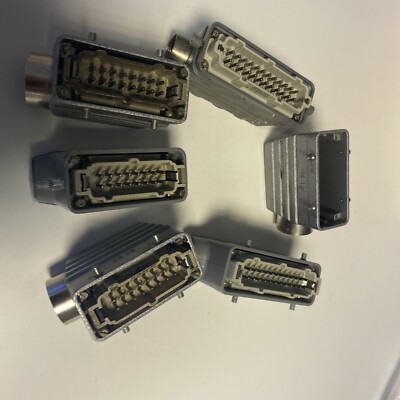 Posten mit 6 Harting Stecker