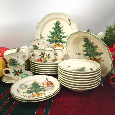 Mikasa Festive Season Christmas Tree Dinner Plate Serving Bowl EB