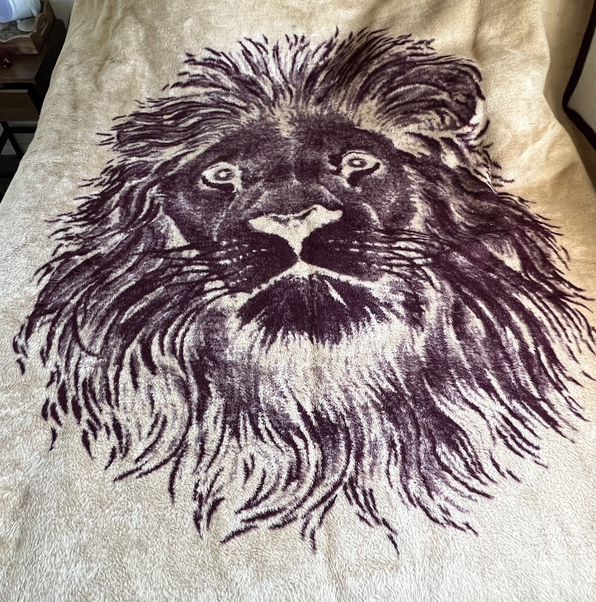 San Marcos Blanket Lion Maroon Red Beige Reversible 64x72 Original eBay