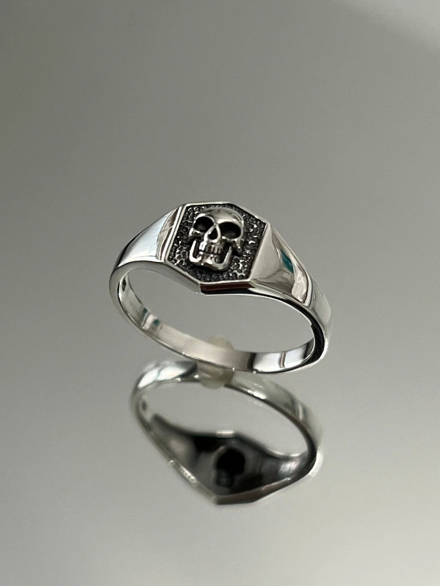Anillo De Calavera De Plata Esterlina Con Estrella De Diamante