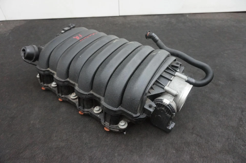 Colector de admisión de motor V8 de 4,8 L 94811001641 Porsche Panamera GTS 970 10-16 Foto 4 de 4