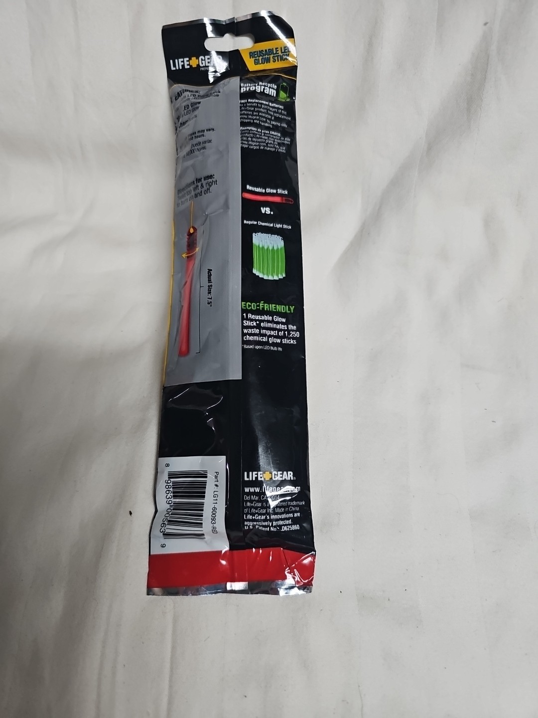 LIFE+GEAR, LED GLOW STICK, 20 Hours, RED, reusable batteries included!