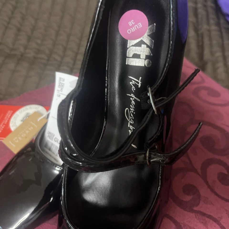 Lackschuhe Damen Marke XTI - Bild 2 von 4