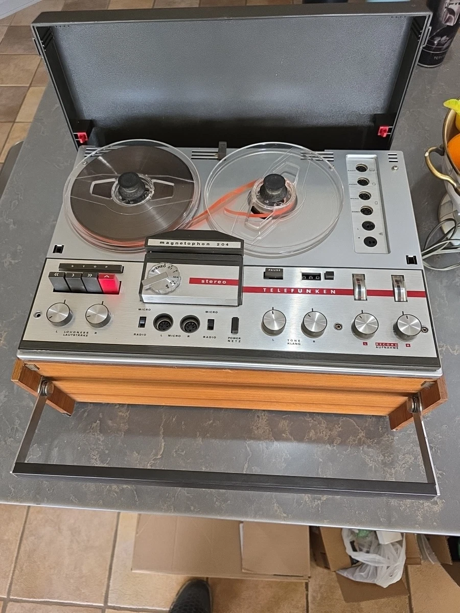 Magnétophone à bande Telefunken Magnetophon KL65, tape recorder