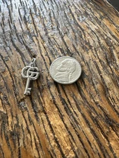 gucci Key GG zipper pull charm Silver