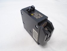 Square D HOMT2020 Homeline 20 amp Twin 1 Pole Tandem Circuit Breaker USED