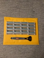 16 SCHICK QUATTRO TITANIUM MEN REFILL BLADE CARTRIDGE + 1 RAZOR   BULK
