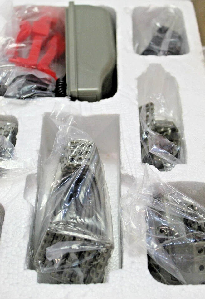 2005 Meccano Erector Speed Play Interactive Robot 3 Models 900+ Parts Sealed Bag - Image 4 of 4