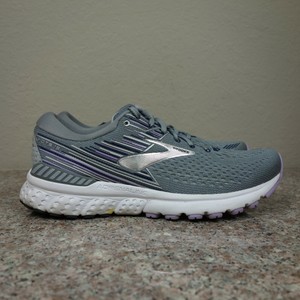 brooks adrenaline gts 19 women's size 9.5