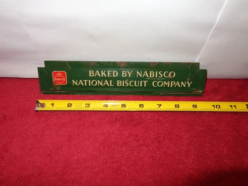 VINTAGE 9  1/2 x  2  in METAL NABISCO BISCUIT STORE DISPLAY PLAQUE  UNIQUE -Z-23