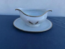 ROSENTHAL *BOUNTIFUL WHEAT* GRAVY BOAT WITH ATTACHED UNDERPLATE UNUSED