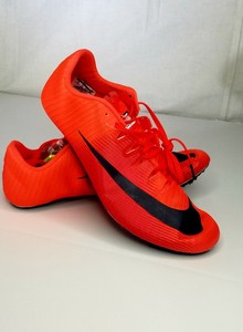 running spikes size 3