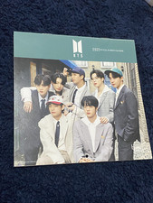 BTS OFFICIAL 2022 7x7in 16-Month Calendar