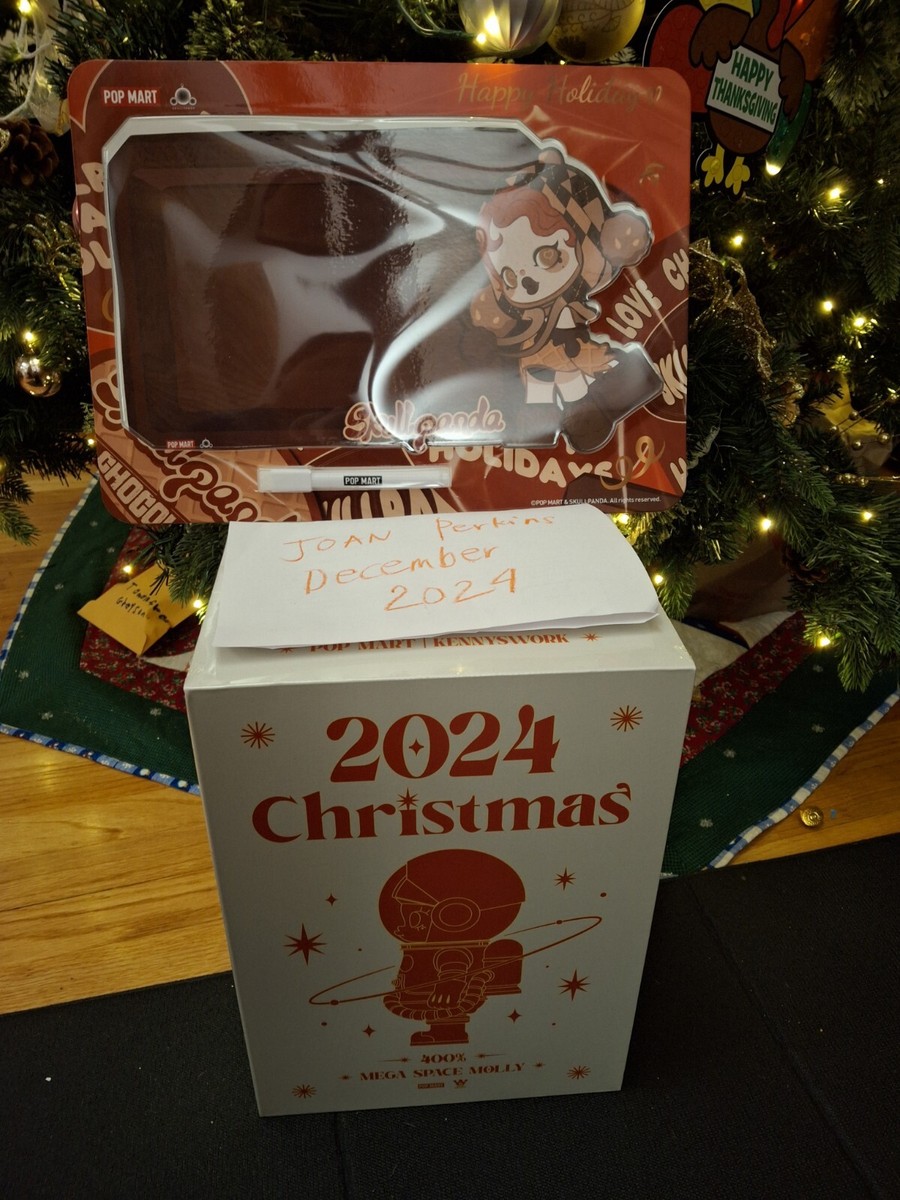 Pop Mart Mega Space MOLLY 400% Christmas 2024 Free Skullpanda