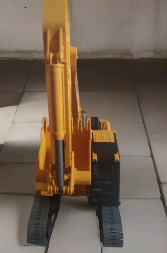 BRUDER Caterpillar Cat Excavator Toy - Picture 6 of 12
