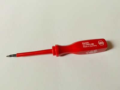 Kreuzschlitz- Schraubendreher Electric 1.000V AC    PH1x80mm   WIHA  321    NEU