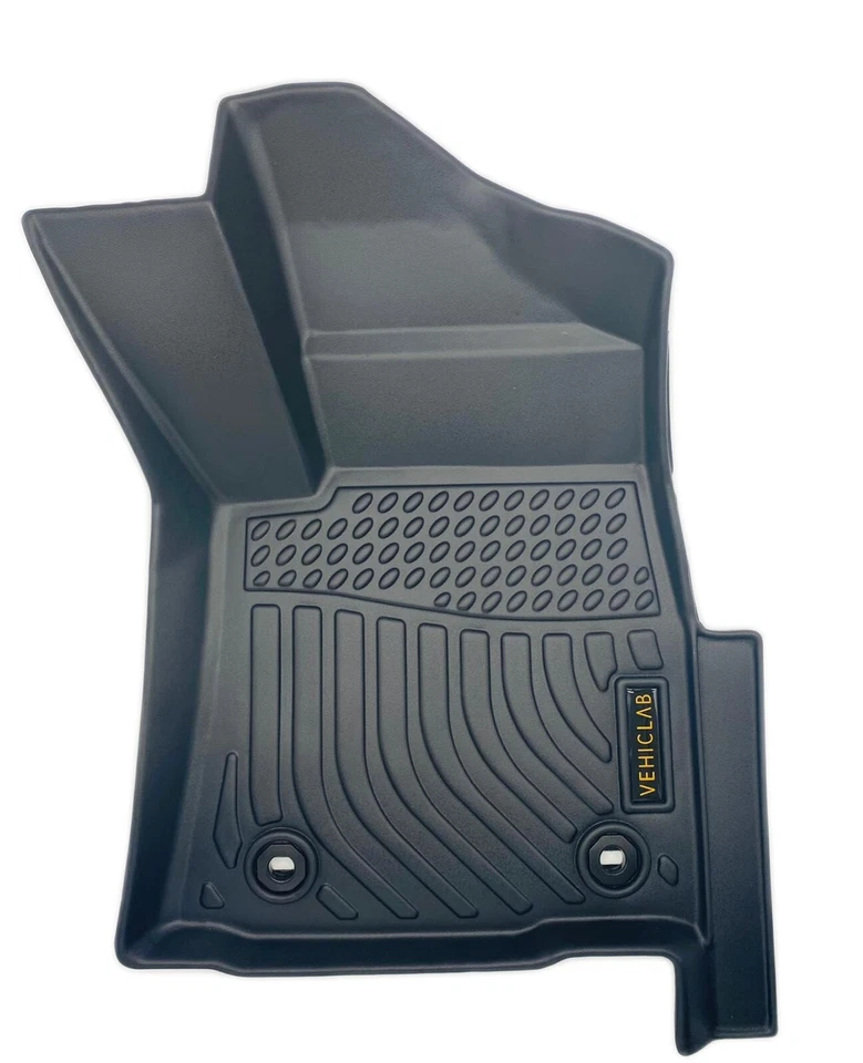 3D / 5D TPE All Weather Floor Mats for Toyota Hilux  Dual Cab 2016 - 2025 (AUTO) - Image 2 of 4