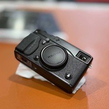 Fujifilm X-Pro1 Mirrorless Digital Camera 16.3MP Body