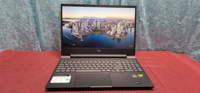 HP VICTUS 15 GAMING LAPTOP 15-FB3093DX 512 STORAGE 16GB RAM RYZEN 7 RTX4050