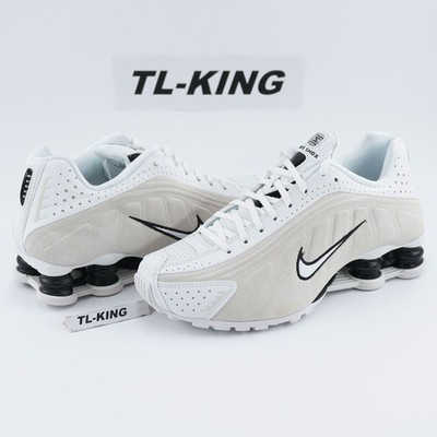 Nike WMNS Shox R4 Runner Y2K Summit White Light Orewood Brown HQ7739-100 sz 6