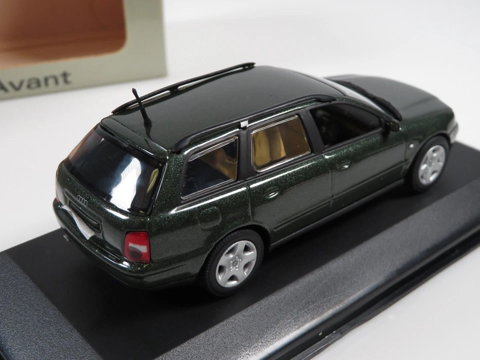 1:43 Minichamps Audi A4 Avant B5 Facelift 1999 grün met. Händlermodell - Bild 4 von 4