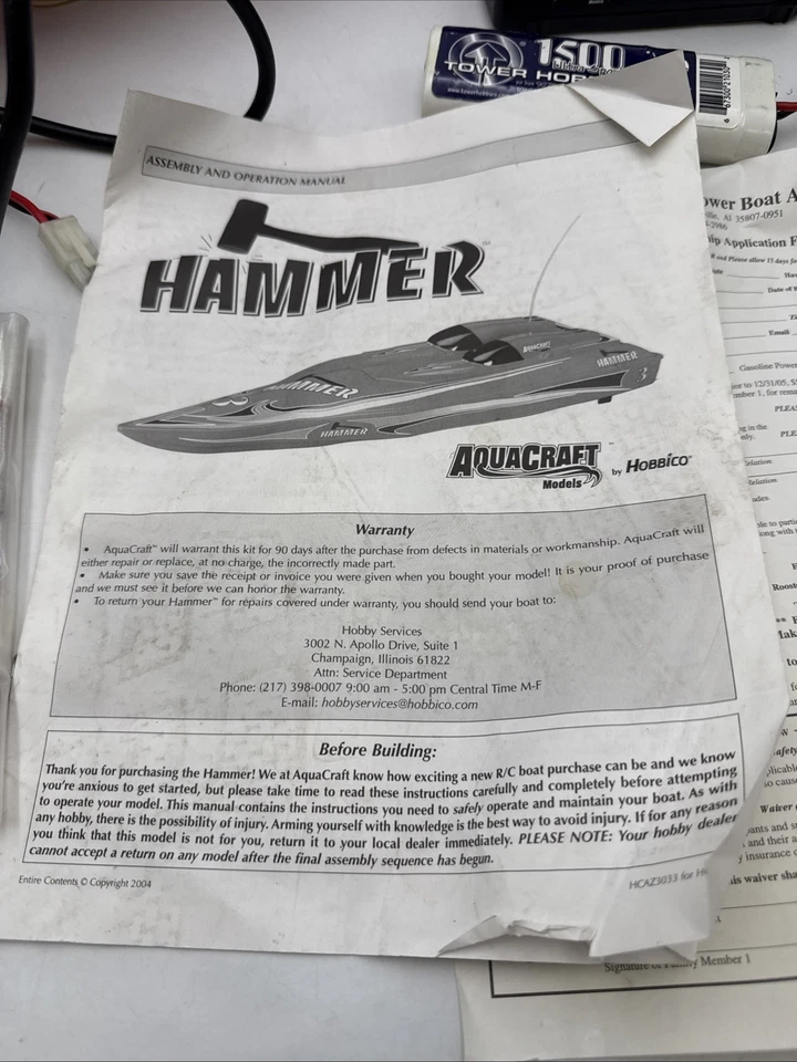 Vtg 90’s 24” Aquacraft Models Hammer RC Boat COMPLETE 2 Batteries Charger EUC - Image 2 of 4