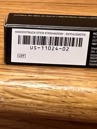 Younique MOODSTRUCK Stick Eyeshadow Enthusiastic New In Box - Picture 3 of 3