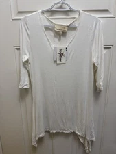 Anthony Originals *NWT* Shark Bite Top size Small