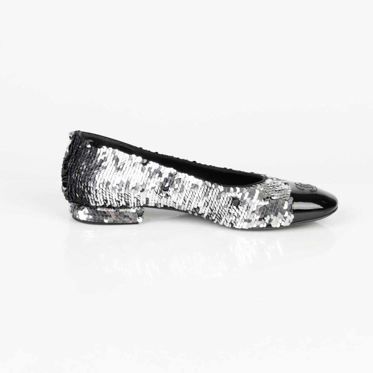 CHANEL Sequin Flat Shoes Size 37.5 G38182 | eBay CHANEL Sequin Flat Shoes Size 37.5 G38182 | eBay