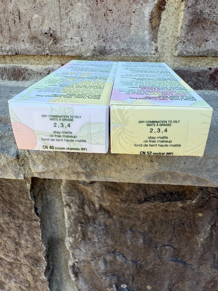 Base de maquillaje sin aceite Clinique Stay-matte• 1 oz/30 ml🩷Elige tu tono •NUEVA EN CAJA Foto 4 de 4