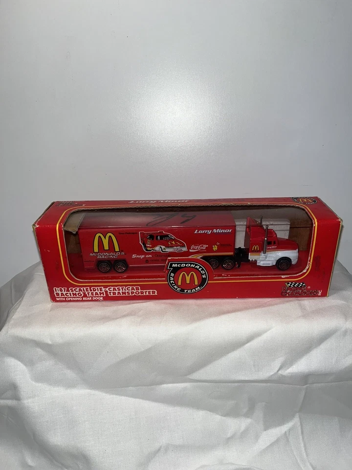 Mc Donald’s Racing Team Transporter 1992 1:87 fundido a presión firmado fundido a presión Foto 4 de 4