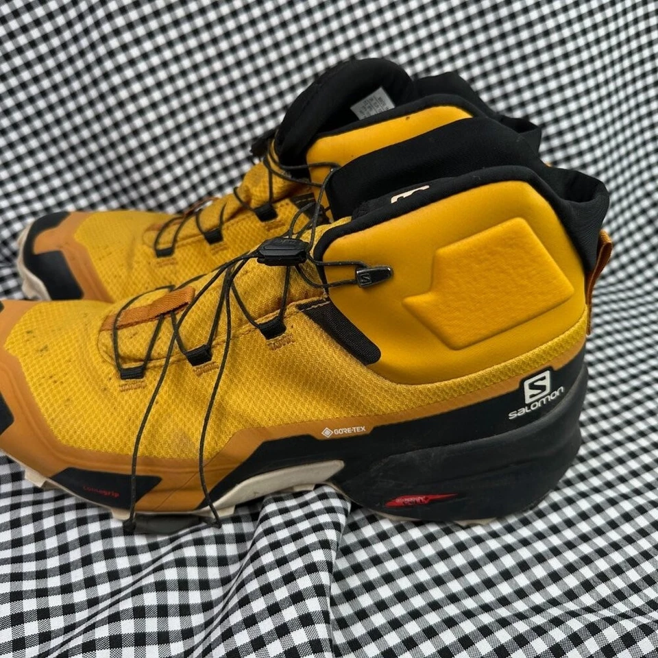 Salomon Cross Hike Mid GTX Bota Senderismo Gorpcore Amarillo Negro Para hombres 12 Foto 3 de 4