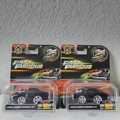 Jada Toys 25 Years of Fast & Furious Dom's Dodge Charger R/T Small