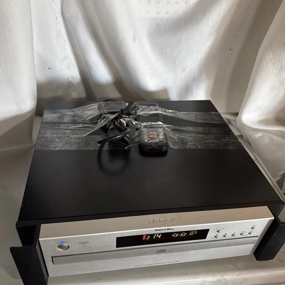 Rotel RCC-1055 Reproductor/cambiador de CD - Bonito, con mando a distancia Foto 3 de 4