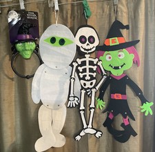 Halloween Lot Of 4 Halloween Articulated Felt Hanging Witch Skeleton And Mummy
