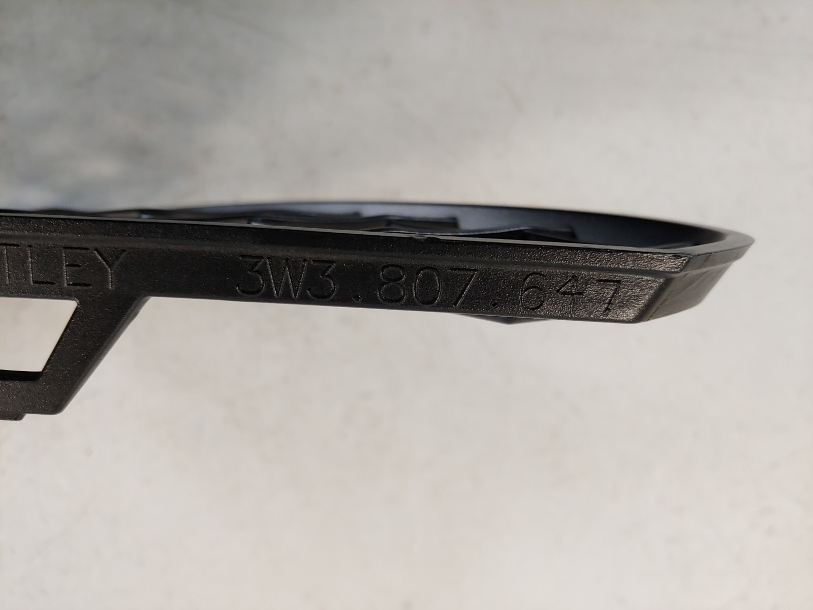2011-2018 Bentley Continental GT Super Sport OEM LH Bumper Side Grille