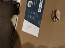 Saint field cello stand in box 