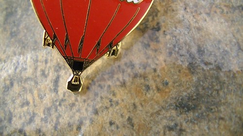 Rare COCA COLA Hard to find Red HOT AIR BALLOON PIN - Imagen 5 de 7