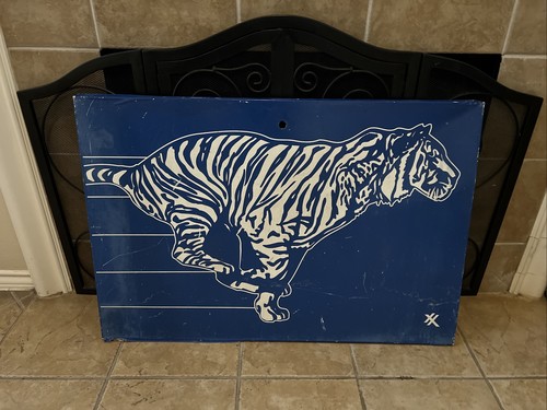 Vtg Exxon gasoline & oil metal blue Tiger sign 36"x24"x2" Free standing Door WOW