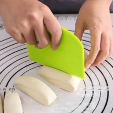Dough Cutter Dual Sided Flexible Plastic Bowl Scraper for Bread Pizza Pastry