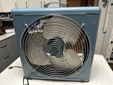 Vintage 1950s Wizard Breeze Box 3-Speed Metal Box Fan 20” Turquoise Works Great