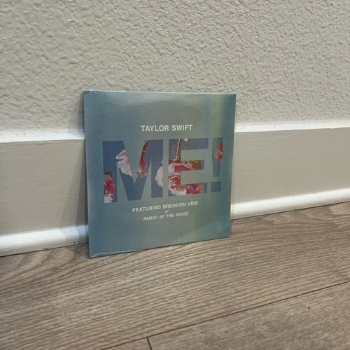 Taylor Swift ME! 7 Inch Vinyl Sealed New In Hand Pano At The Disco Limited