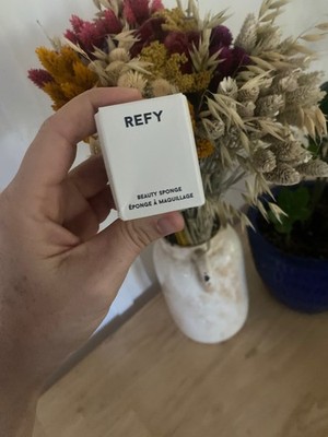REFY Beauty Sponge Unique, Lightweight Foam Beauty Sponge New In Box