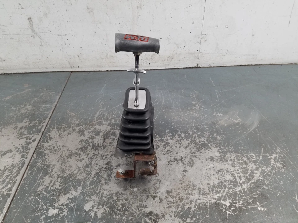 1979 Chevy Camaro Z28 B&M Auto Trans MegaShifter - 4L60 #5104 K3 - Image 3 of 4