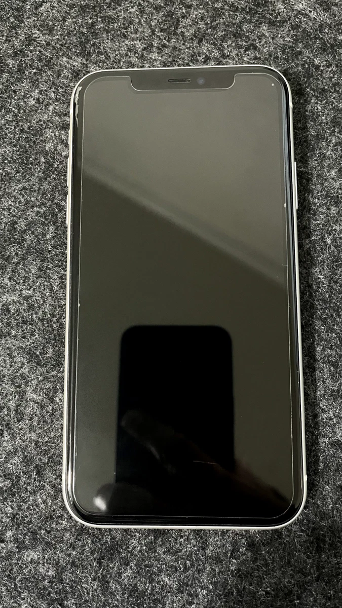 Apple iPhone 11﹘64GB WHITE AT&T