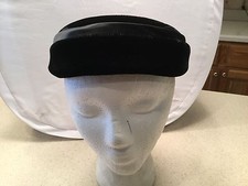 Ladies Vintage Hat Black Velour Exterior W/ Black Sateen Accent  Back Bow