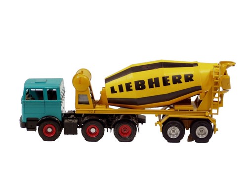 Dinky Supertoys 960 lorry mounted cement mixer With Original Box